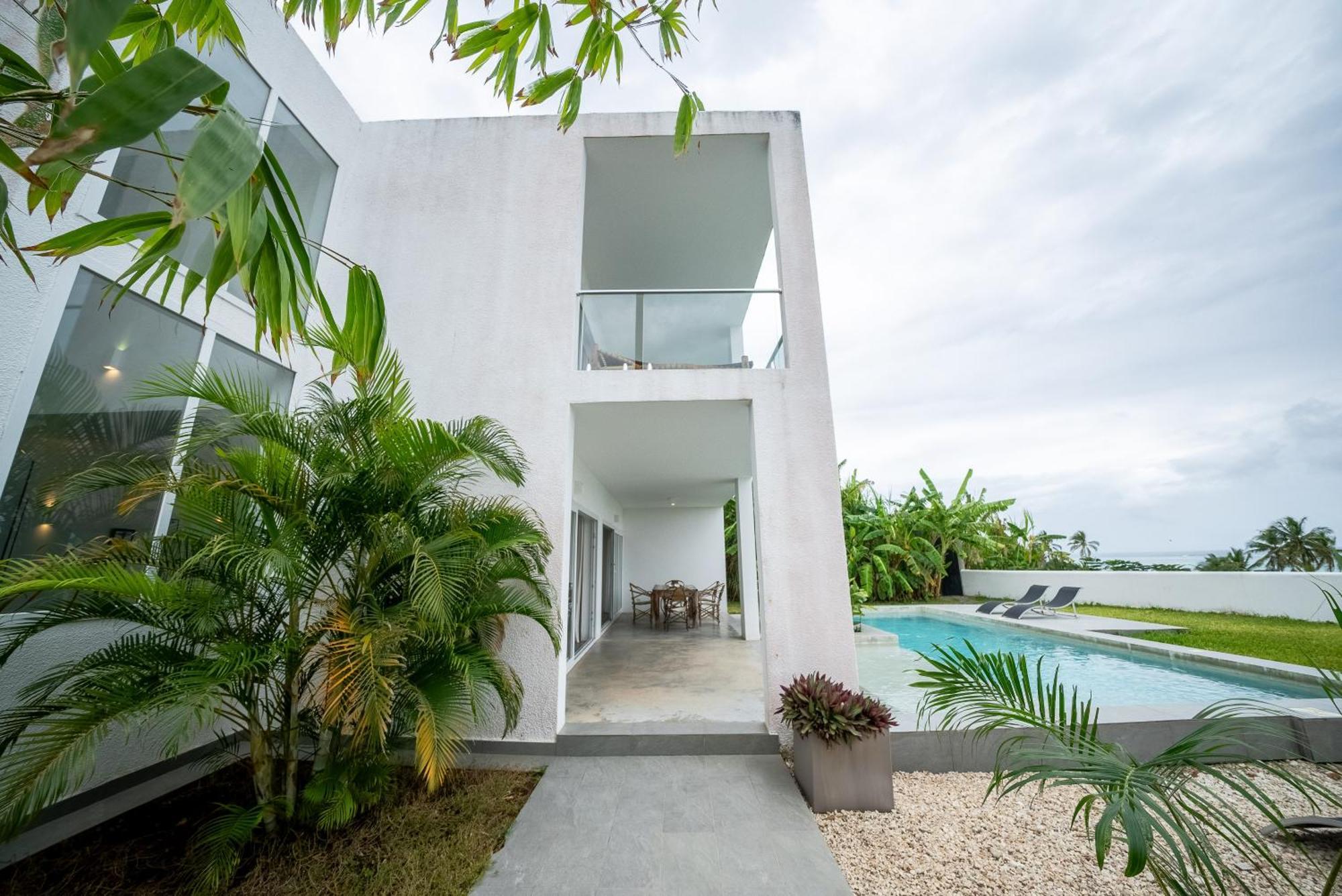 Oceanview Manzini With Private Pool Zanzibarhouses